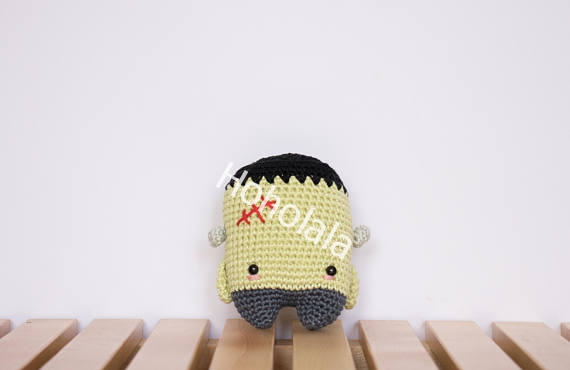 Halloween Frankenstein Crochet Design 5 - HFCD5123