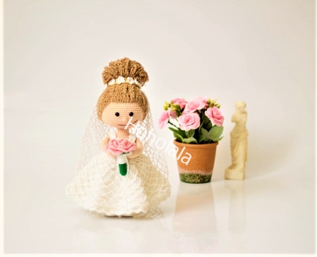 Crochet discount wedding doll